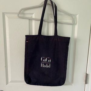 Tommy Hilfiger x Gigi Hadid bag